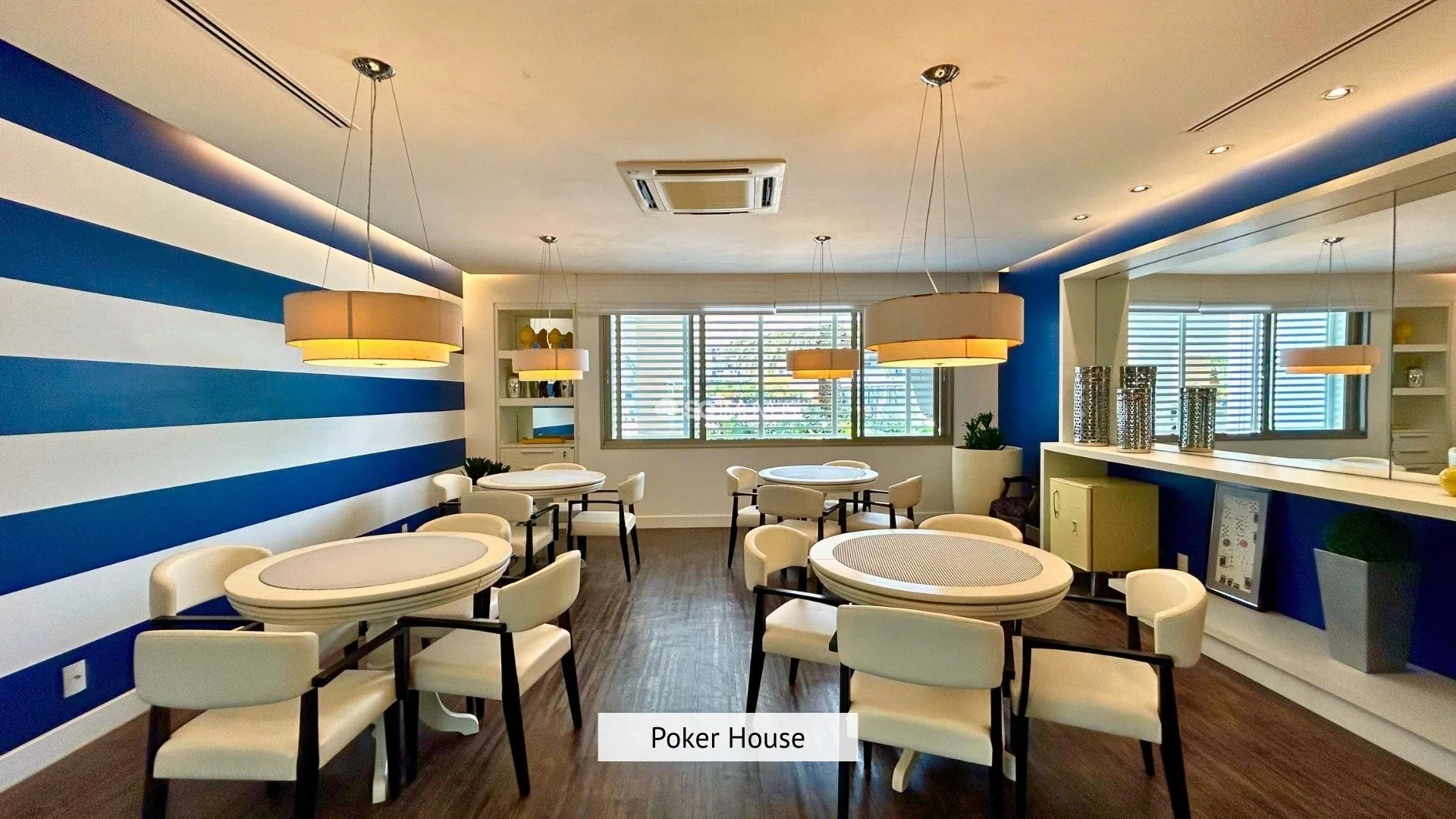Furnished 2-bedroom apartment with balcony and 111 m² — photo 37