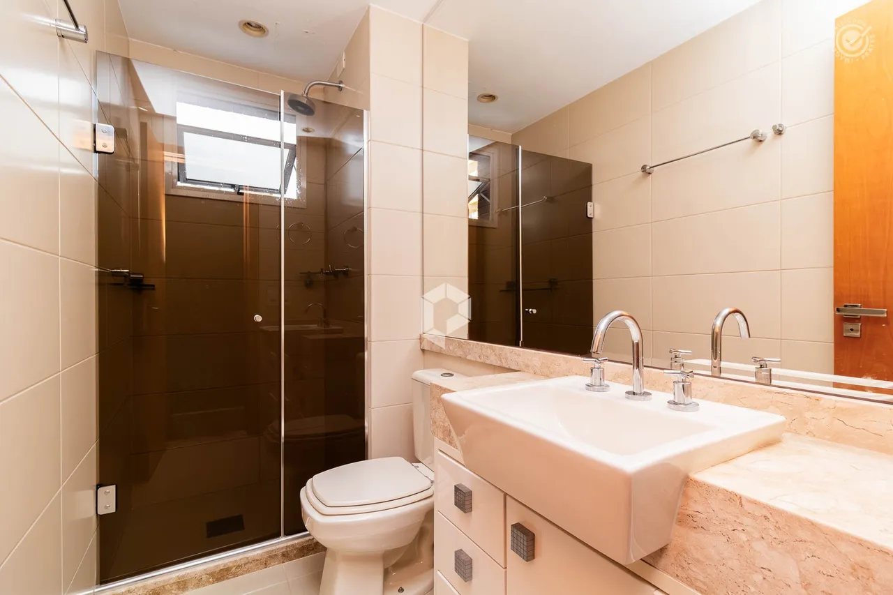 Мебльована квартира з окремою газовою кухнею — photo 16