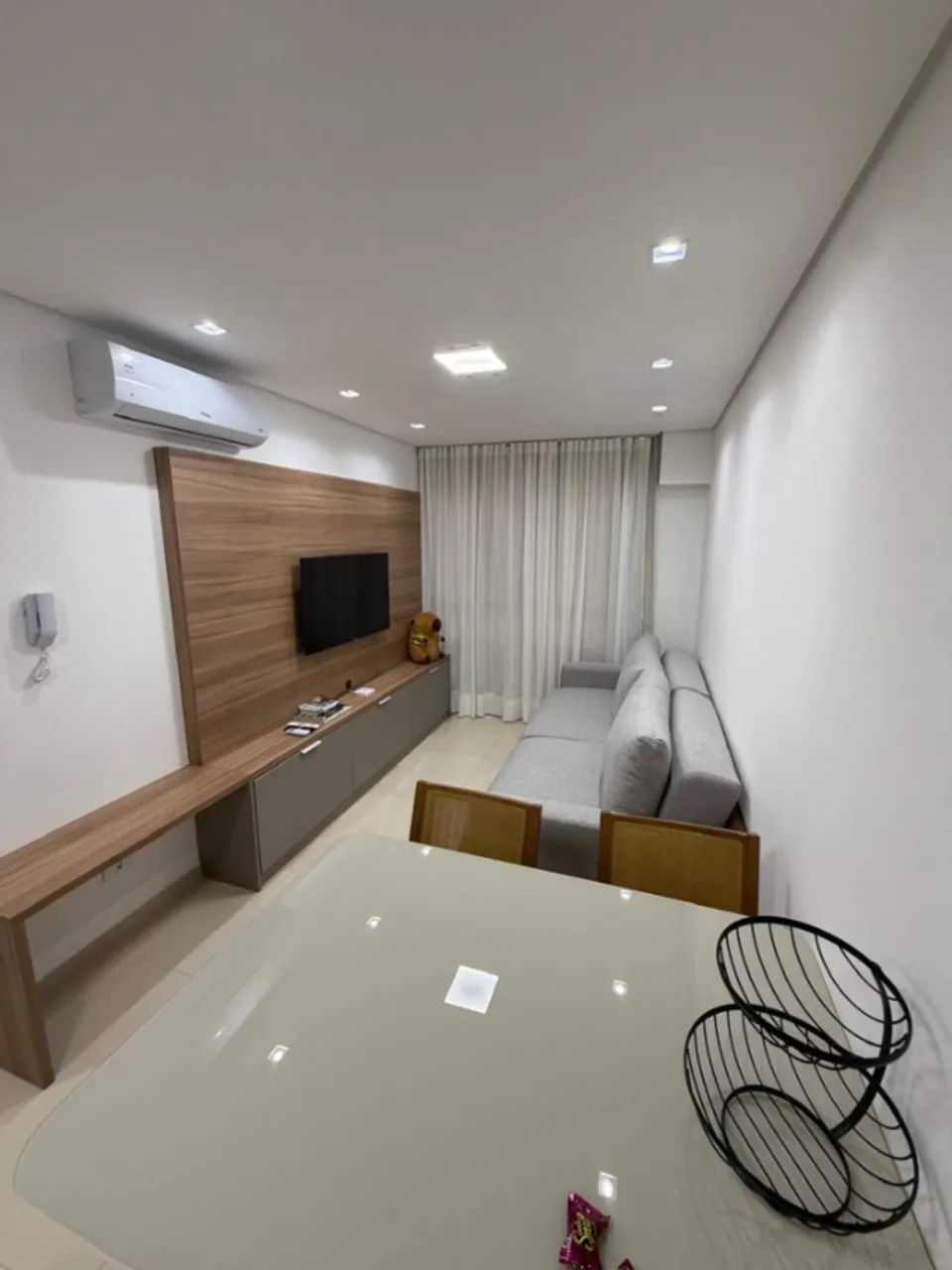 Furnished 1-bedroom apartment with a fixed parking spot