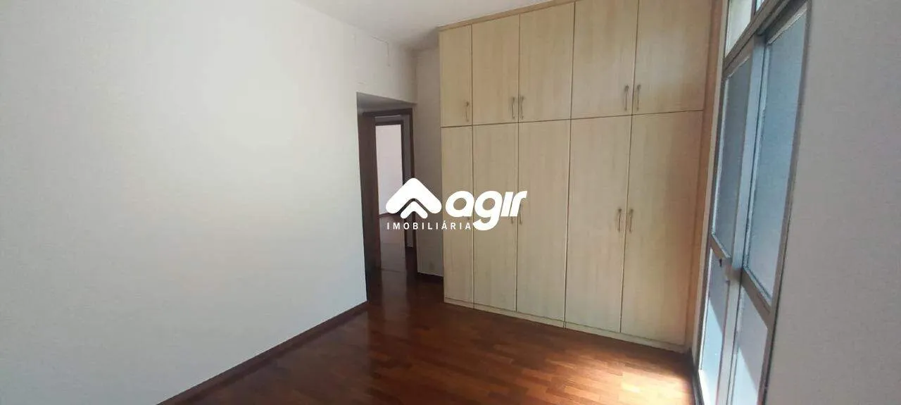 4-bedroom apartment with balcony and 2 parking spots — photo 15