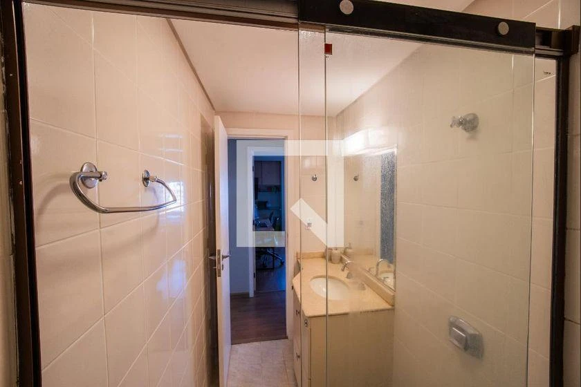 Furnished apartment, 91 m², with a walk-in closet — photo 2