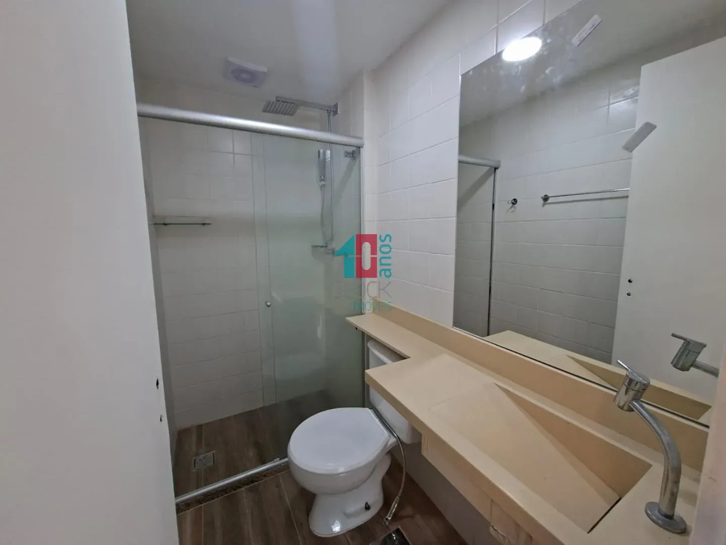 2-bedroom apartment in a building with a sauna — photo 12