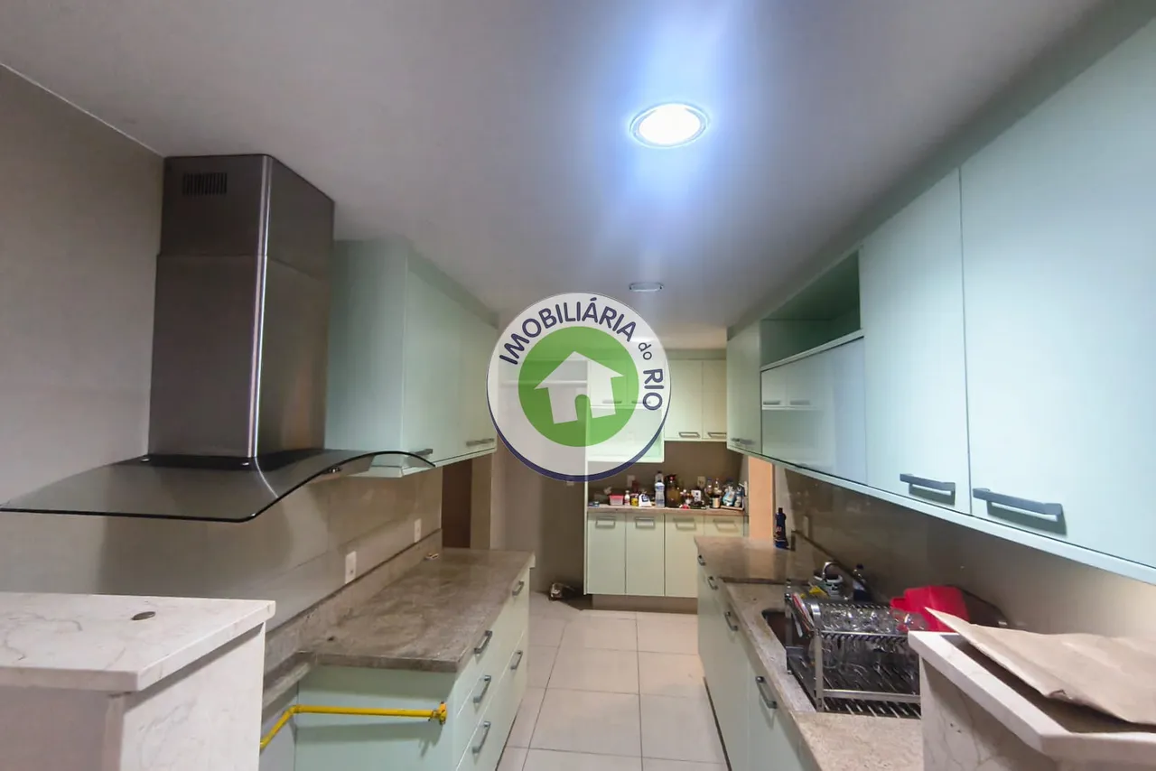 4-bedroom apartment with 4 bathrooms and 2 parking spots — photo 2