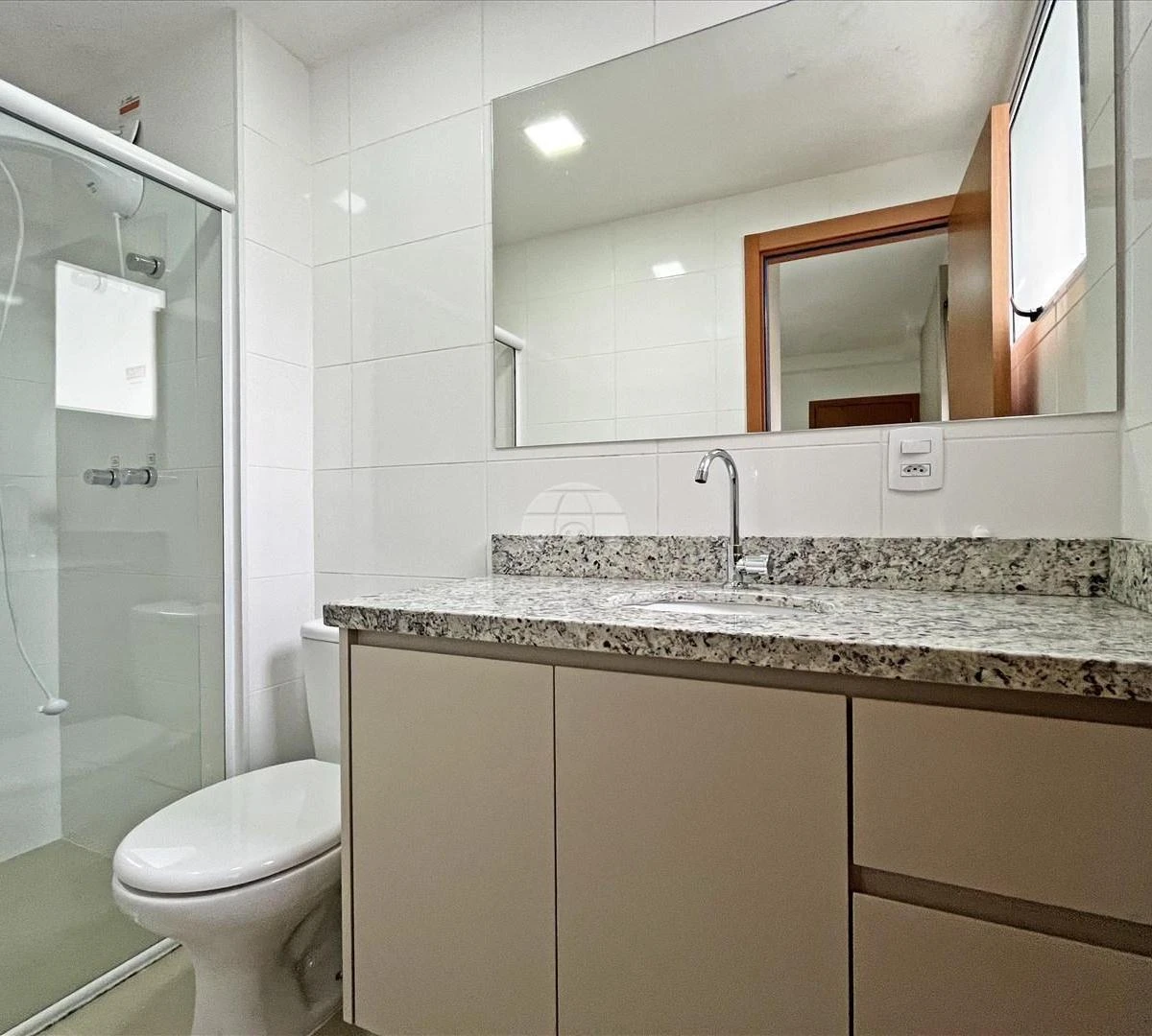 53 m² apartment with a washing machine and a home office — photo 6