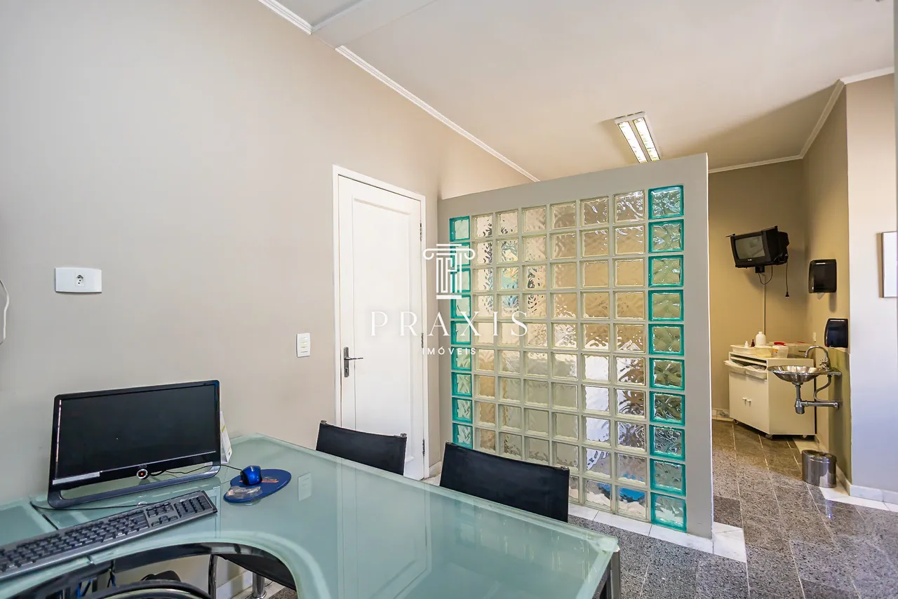 Espacio de home office y 5 dormitorios: casa de 243 m² — photo 14