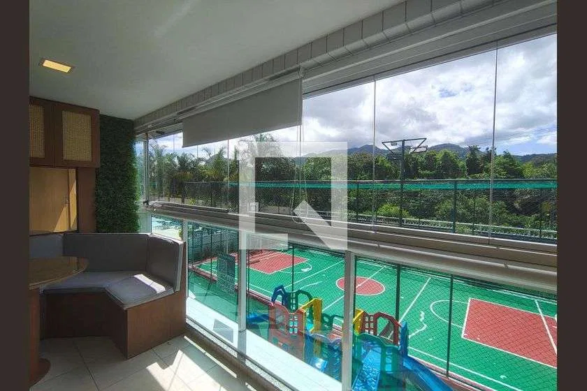 85 m² apartment with 3 bedrooms and a glass-enclosed balcony — photo 25