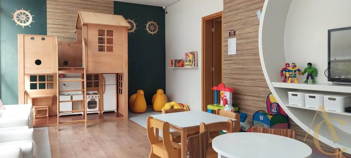 Furnished apartment with 3 en-suite bedrooms — photo 23
