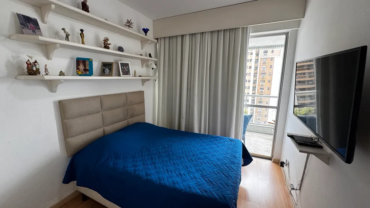 Furnished apartment, 88 m², with a glass-enclosed balcony — photo 13