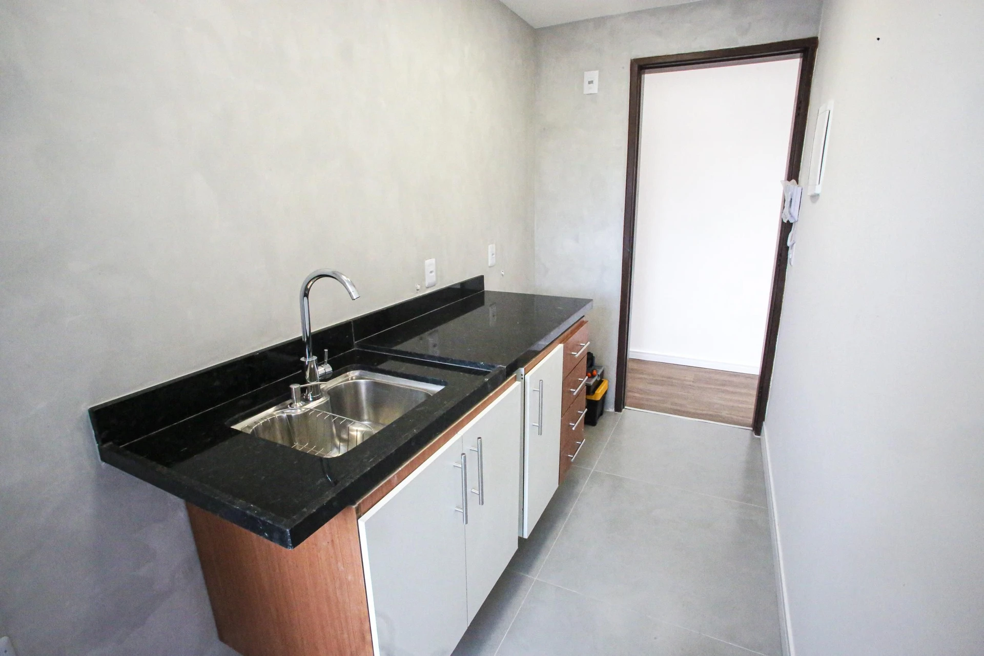 Apartamento de 3 quartos em condomínio com piscina — photo 16