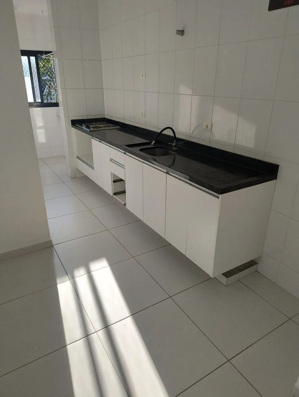 Apartment with separate kitchen and gas stove — photo 2