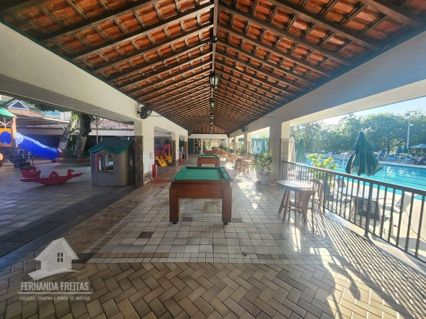 4-bedroom apartment with enclosed balcony and private garden — photo 64