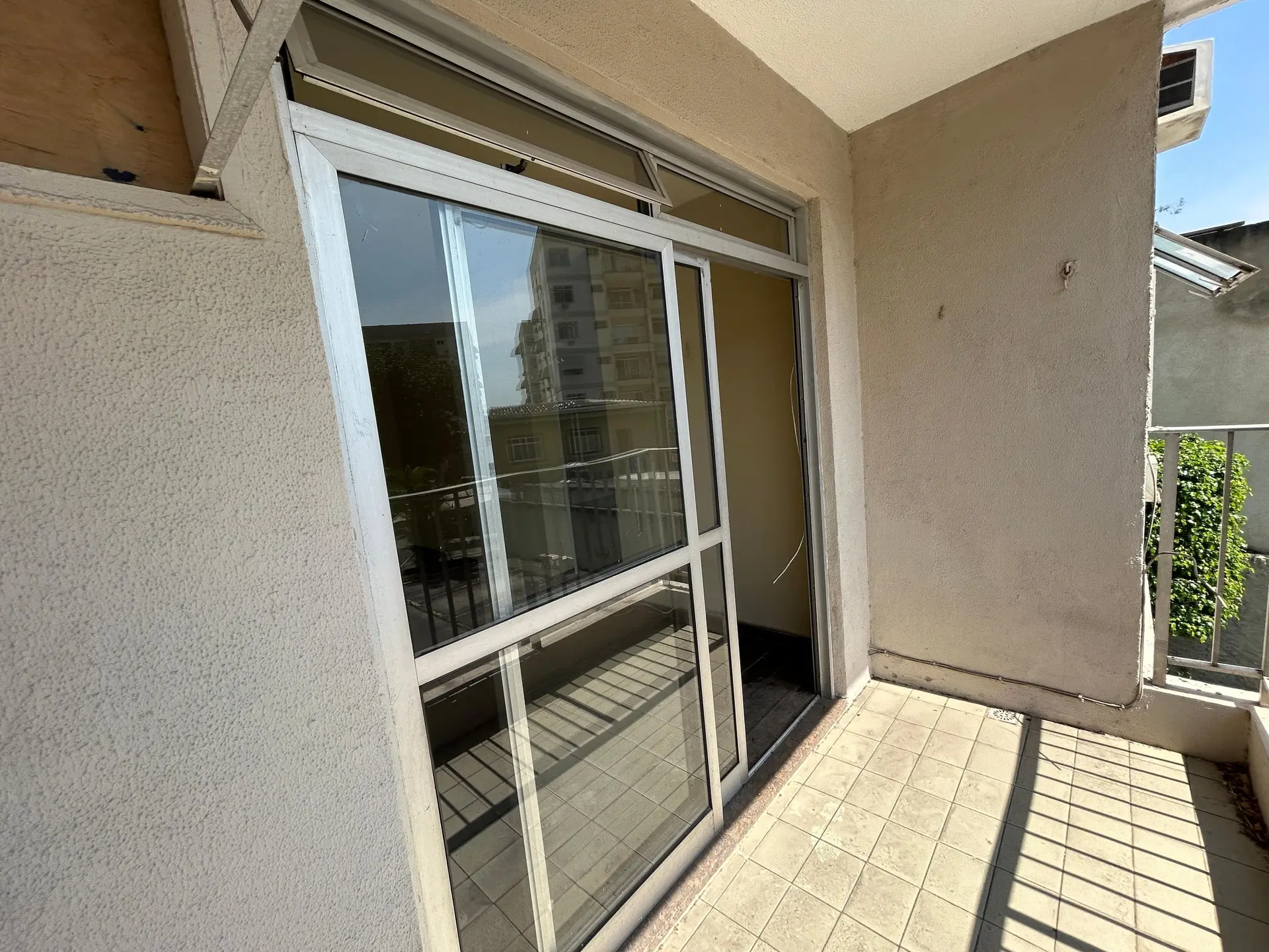 Деревянный пол или ламинат и 2 спальни: квартира 80 м² — photo 9