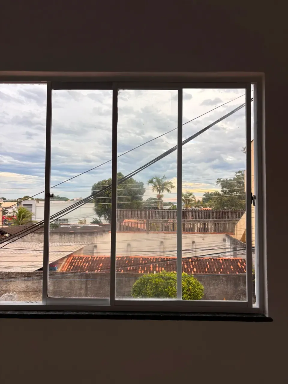 Unfurnished townhouse with 2 bedrooms in a gated community