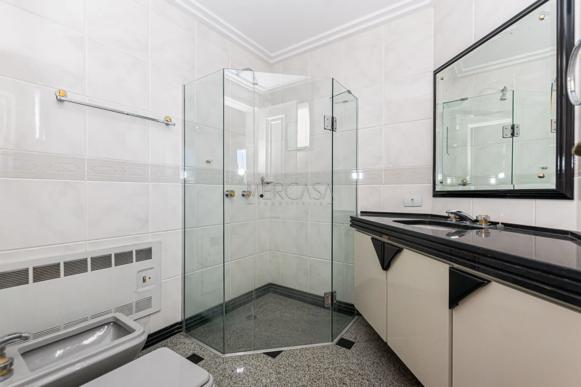 Apartamento com 3 quartos, 5 banheiros e 4 vagas — photo 26