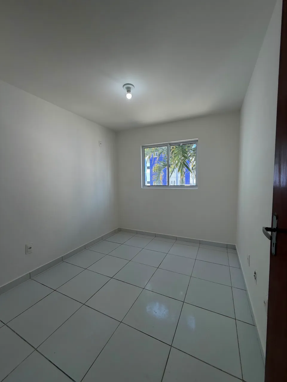 Unfurnished 2-bedroom apartment with 2 bathrooms — photo 6