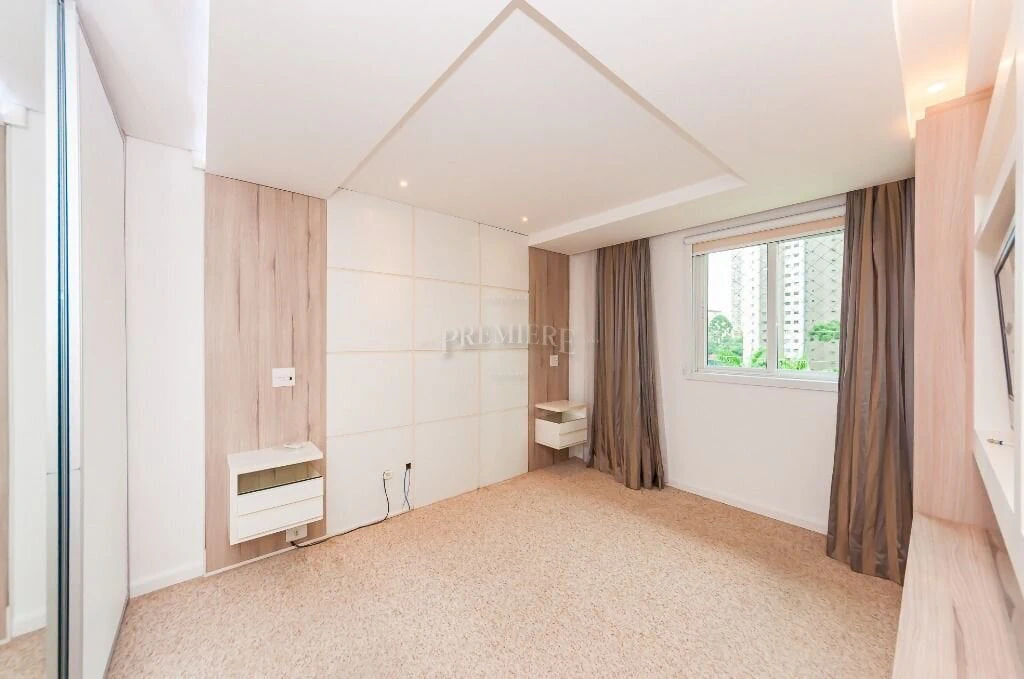 3-bedroom apartment, 1 with its own bathroom, 192 m² — photo 8