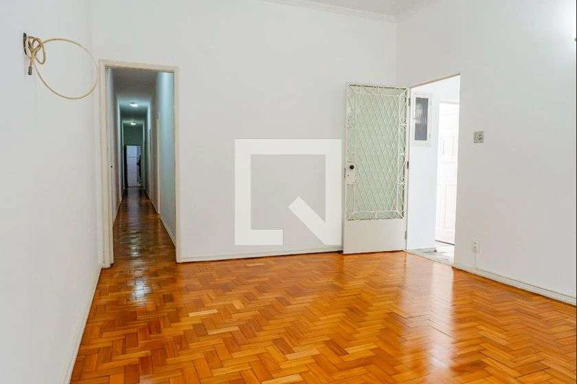 4-bedroom house with private garden and 145 m² — photo 19