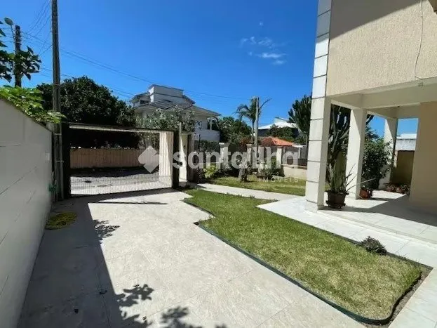 Furnished house with 4 bedrooms and a private balcony — photo 17