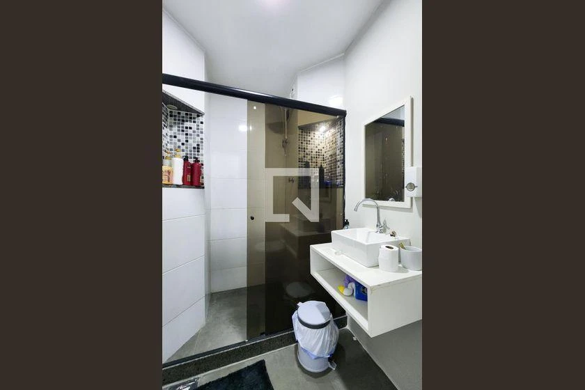 Furnished apartment, 58 m², with a glass-enclosed balcony — photo 27