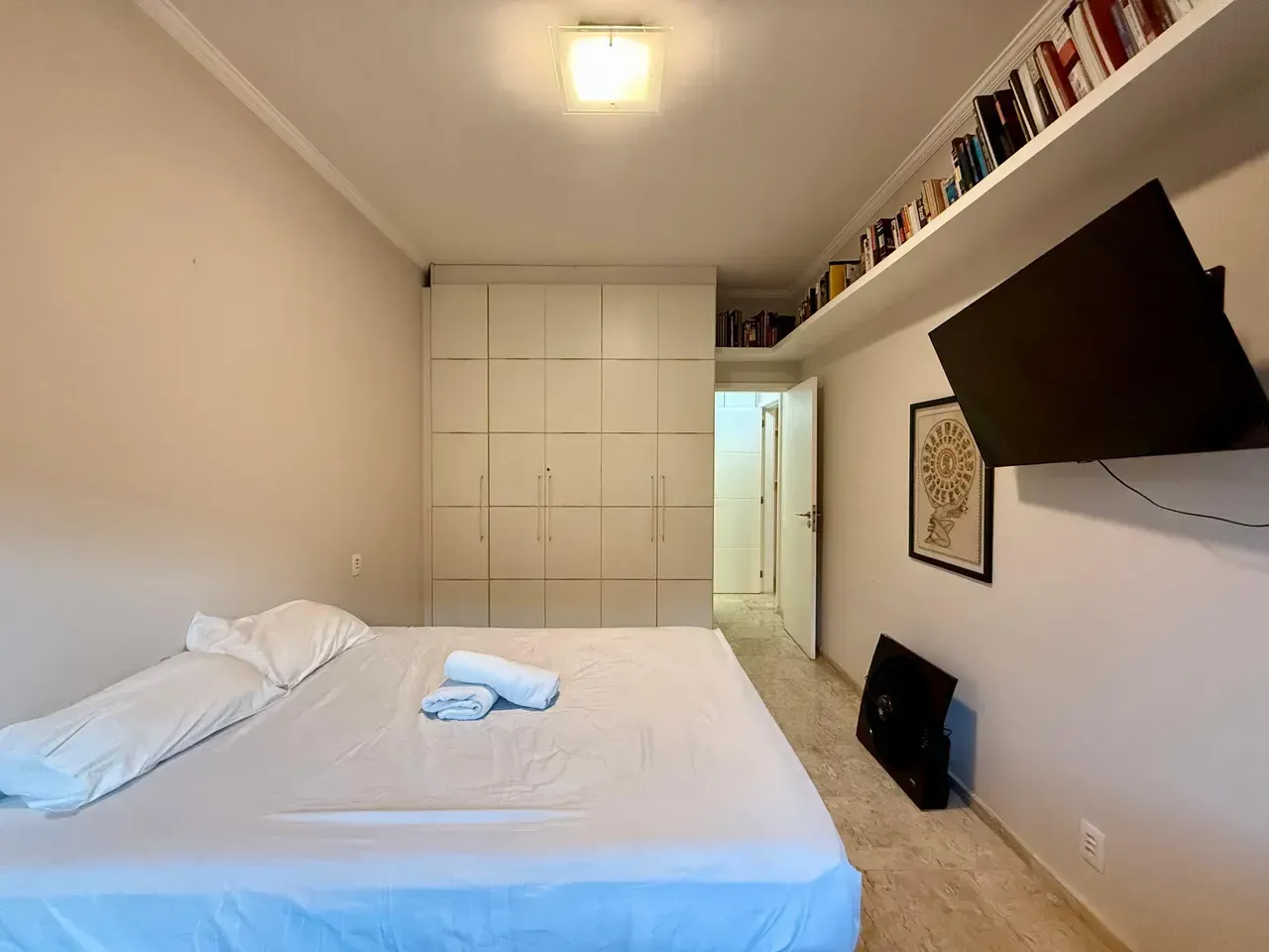 Furnished 96 m² apartment with 2 bedrooms and 3 bathrooms — photo 3