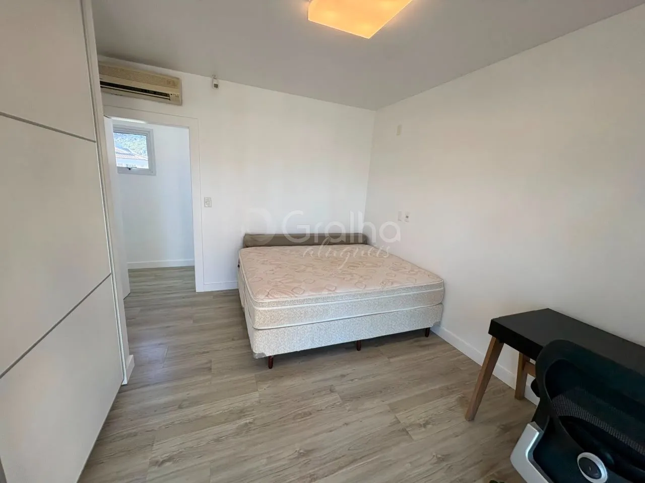 Мебльований будинок 868 м² з 3 люксами та 9 місцями — photo 76