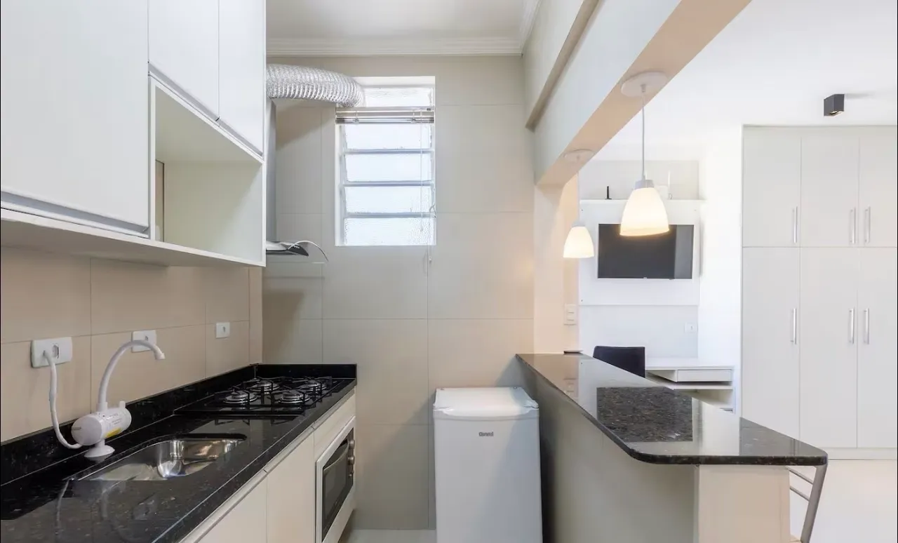Furnished 1-bedroom apartment with a washing machine — photo 10