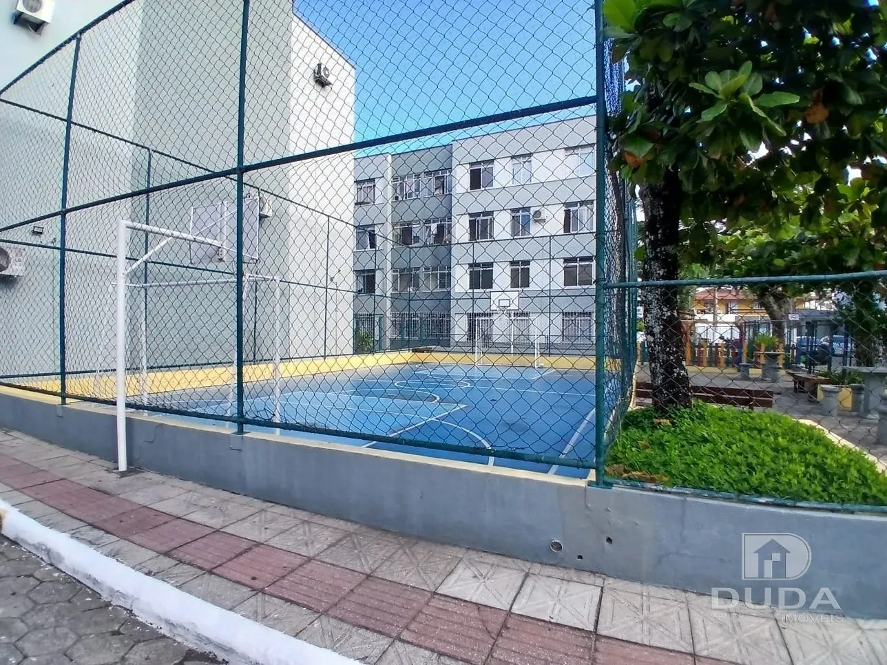 2-bedroom apartment with a washing machine in Florianópolis — photo 28