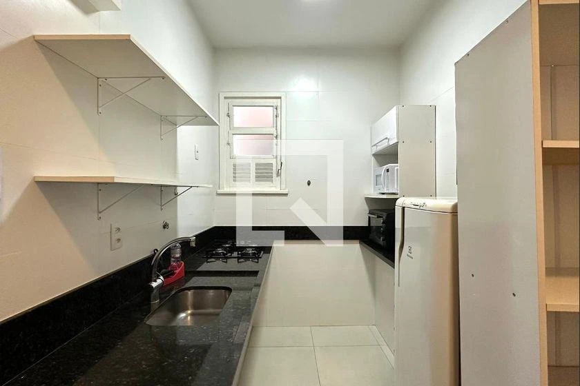 Furnished 1-bedroom apartment with 65 m² and 2 bathrooms — photo 6
