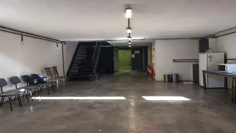 Unfurnished house with 5 bedrooms and 4 bathrooms — photo 16