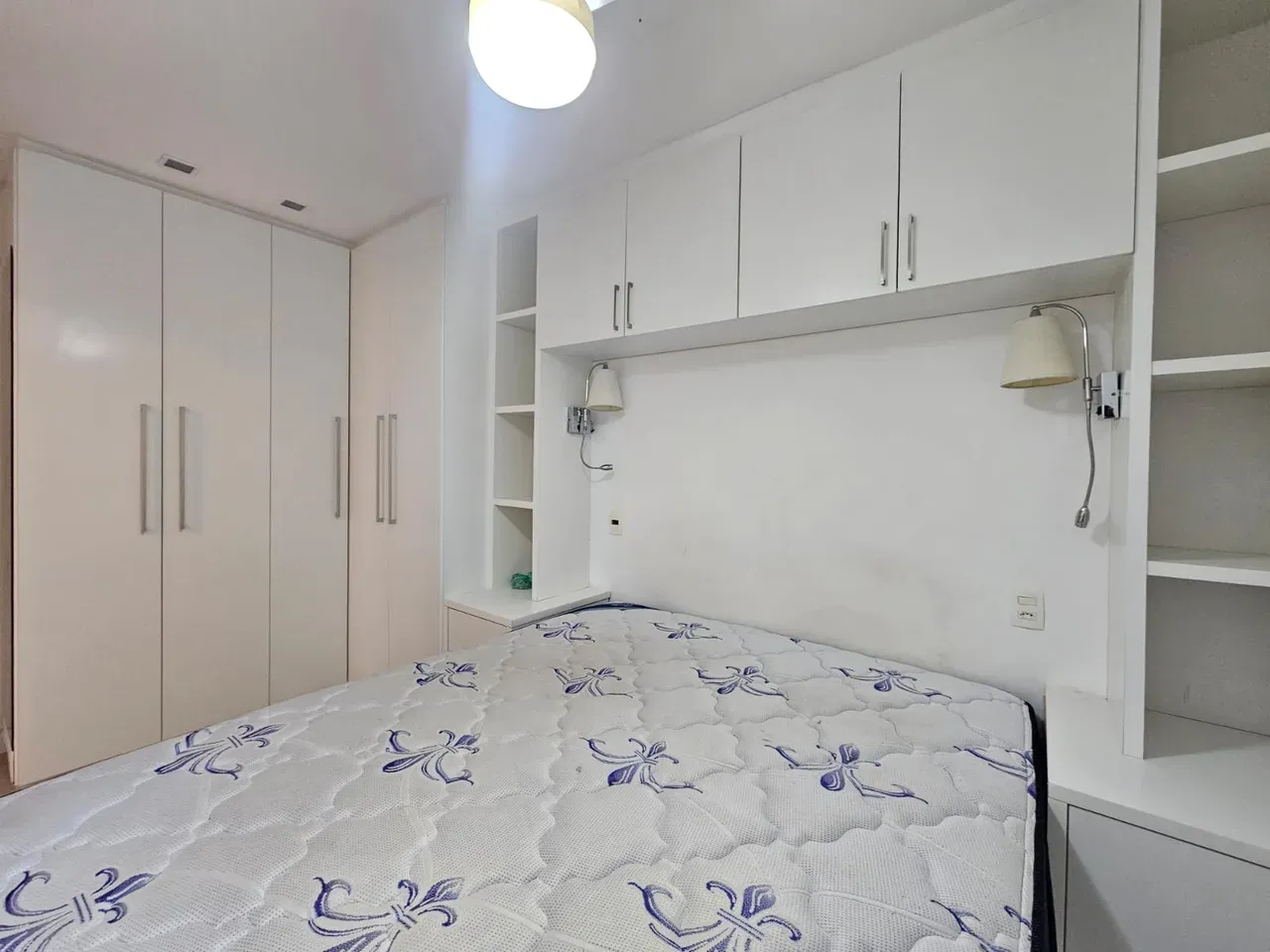 Apartment with separate gas kitchen and 4 bathrooms — photo 12