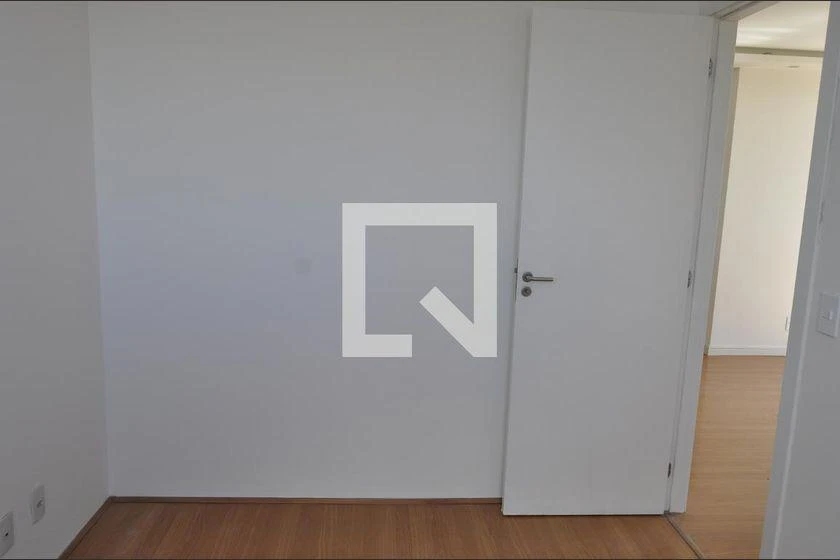 Glass-enclosed balcony in a 2-bedroom apartment, 47 m² — photo 24