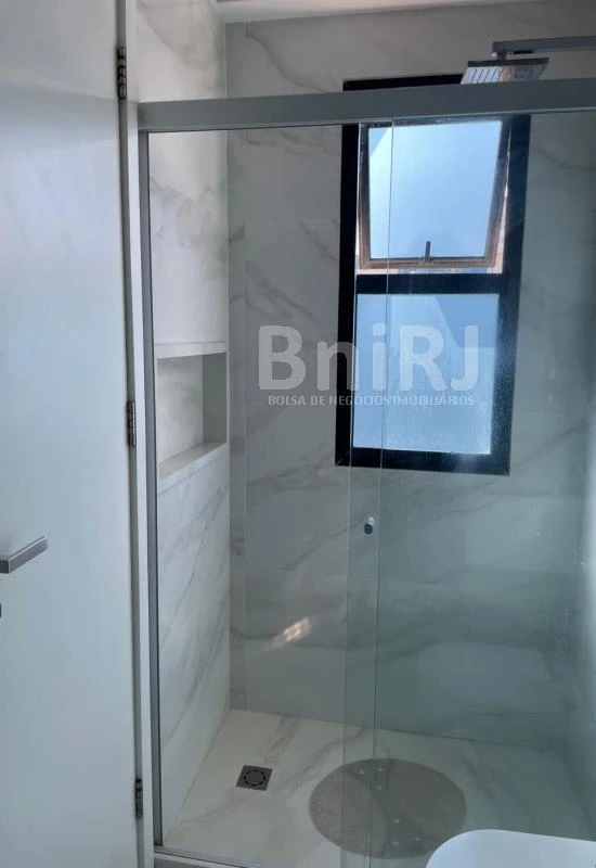 Furnished 190 m² apartment with 4 bedrooms and 4 parking — photo 36