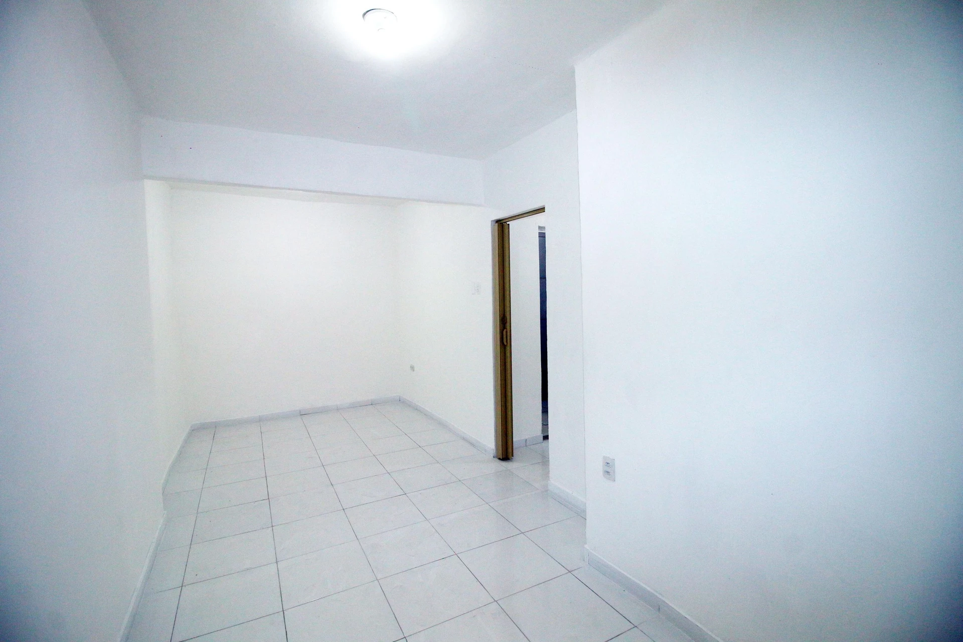 Casa sem mobília com 1 quarto e jardim privativo — photo 17