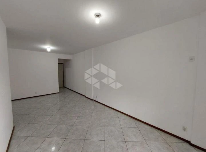Квартира с 2 спальнями, балконом и 55 м² — photo 3