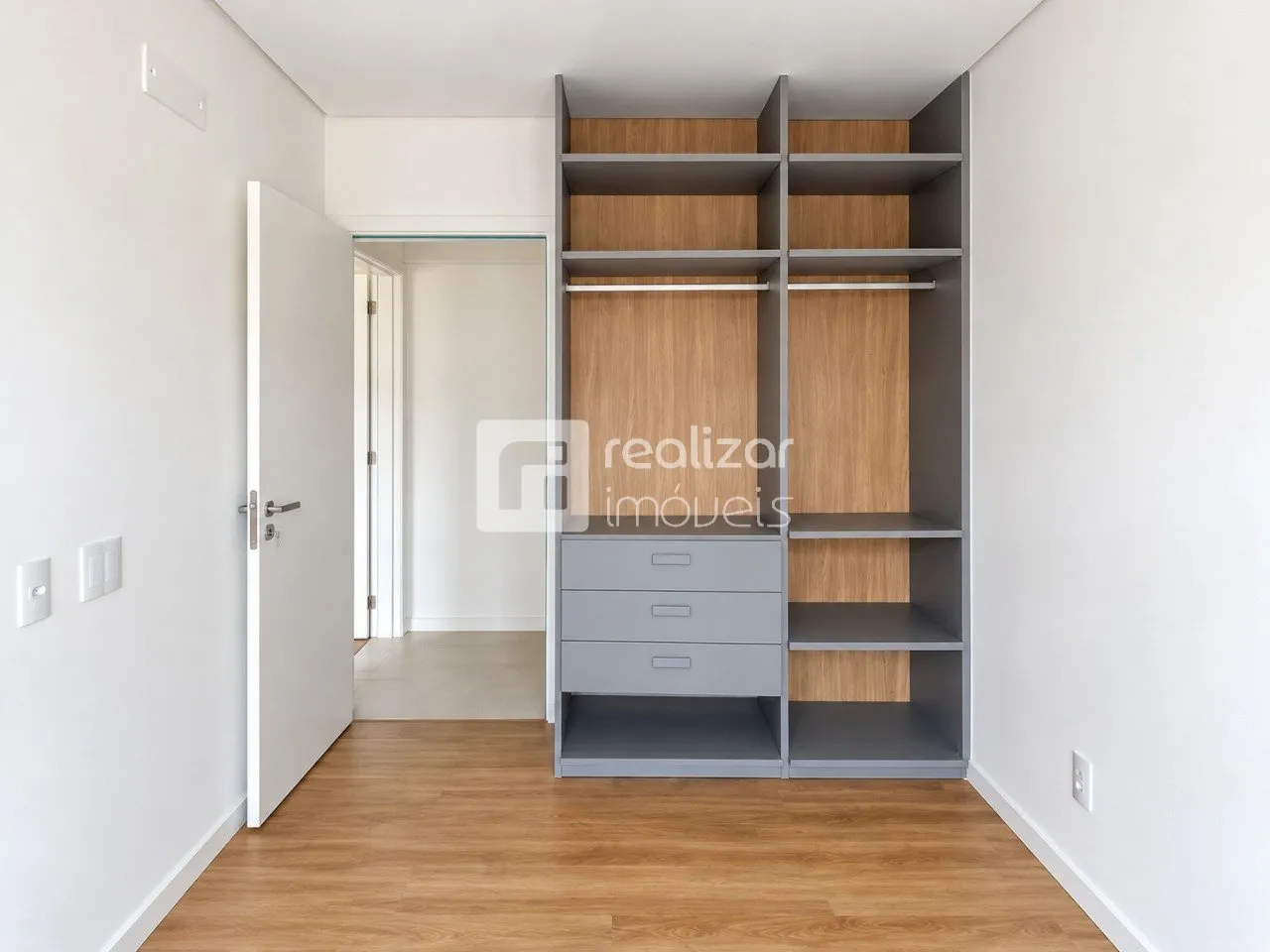 Apartment, 69 m², with a grill on the balcony — photo 16