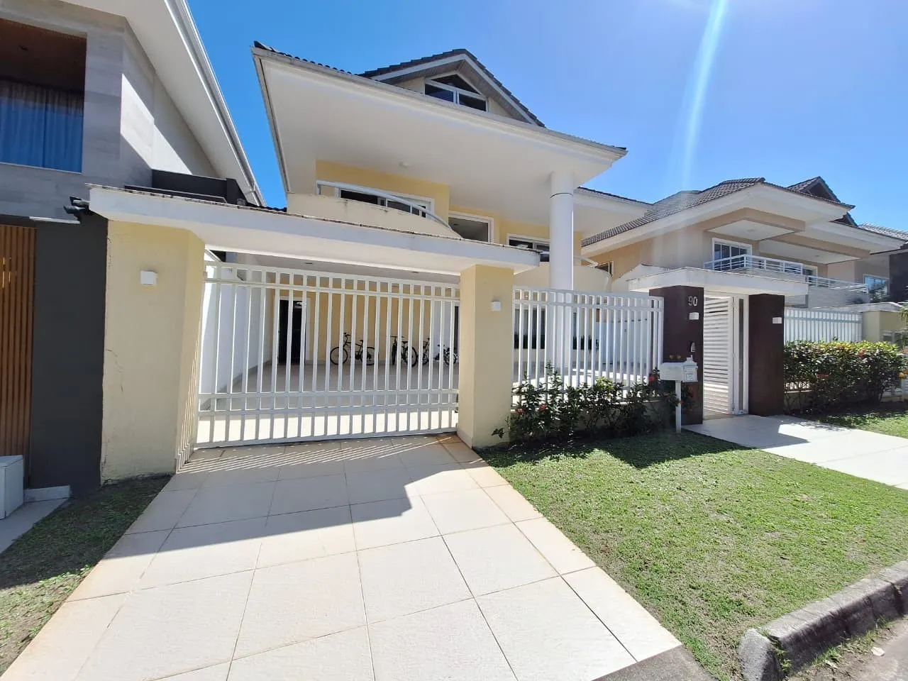 Furnished house with 4 bedrooms and 5 bathrooms — photo 2