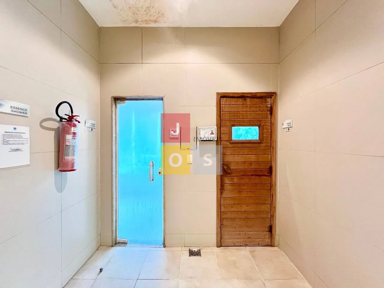 Furnished 4-bedroom suite apartment with 156 m² — photo 161