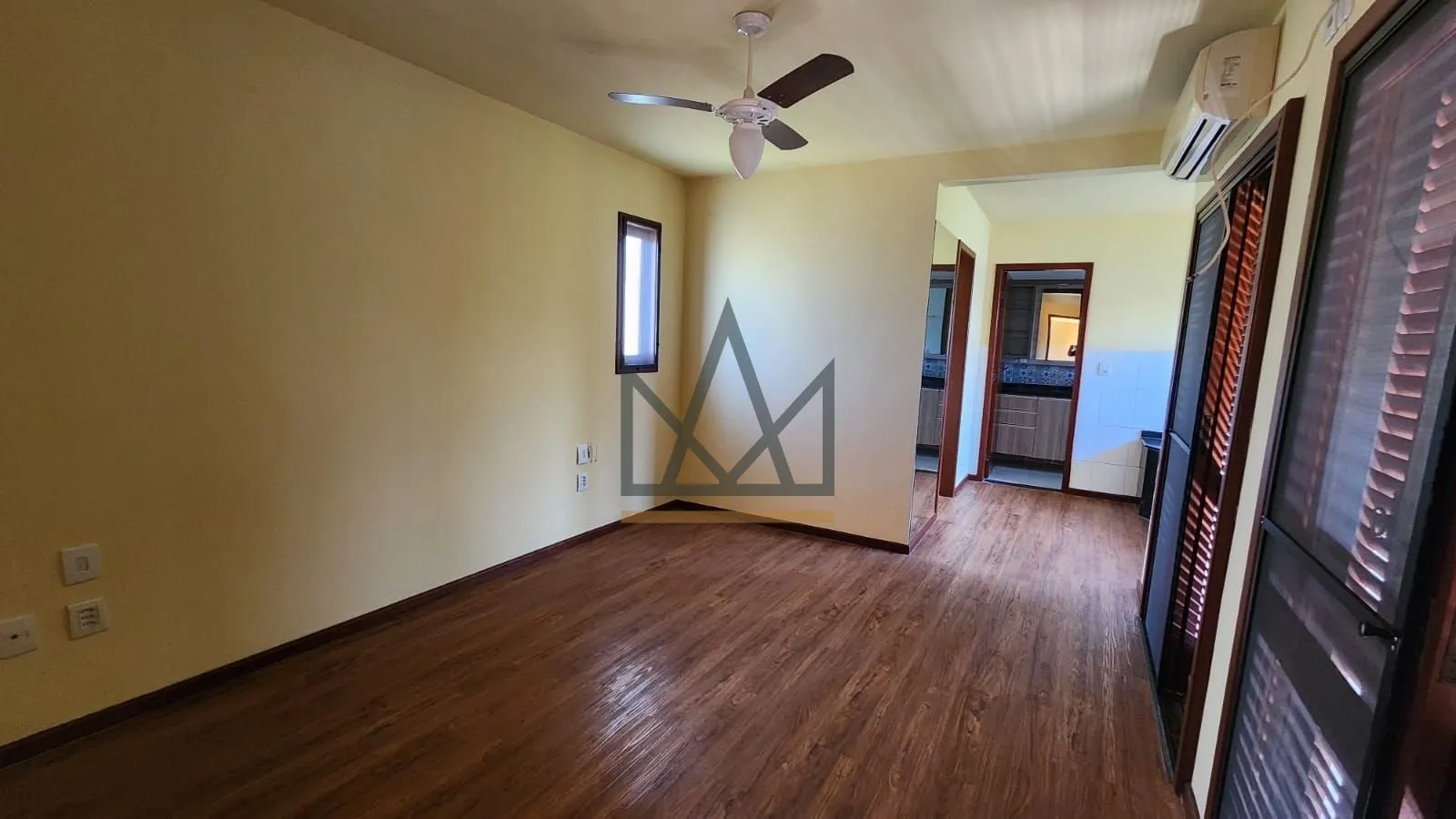 4-bedroom house with a balcony grill and garden — photo 21