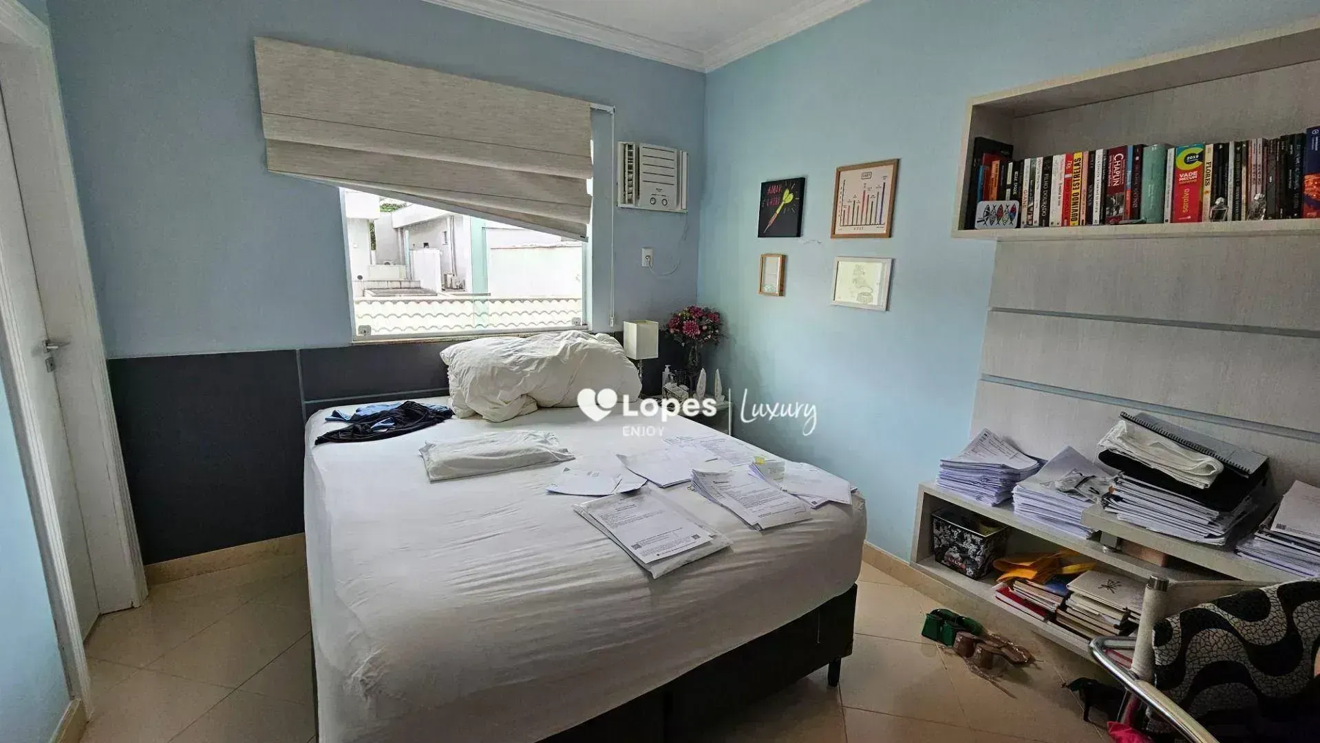 Furnished house with 6 en-suite suites and a private pool — photo 17