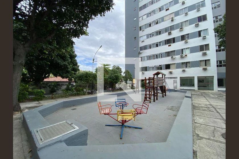 Unfurnished 2-bedroom apartment with 52 m² and views — photo 38