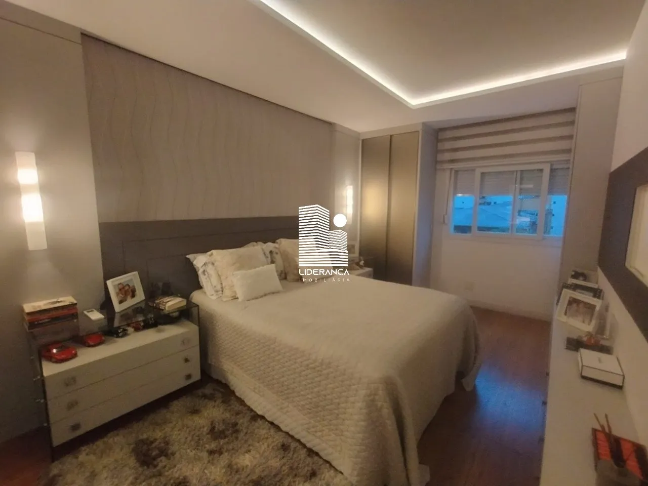 3-bedroom apartment with a walk-in closet in Florianópolis — photo 3