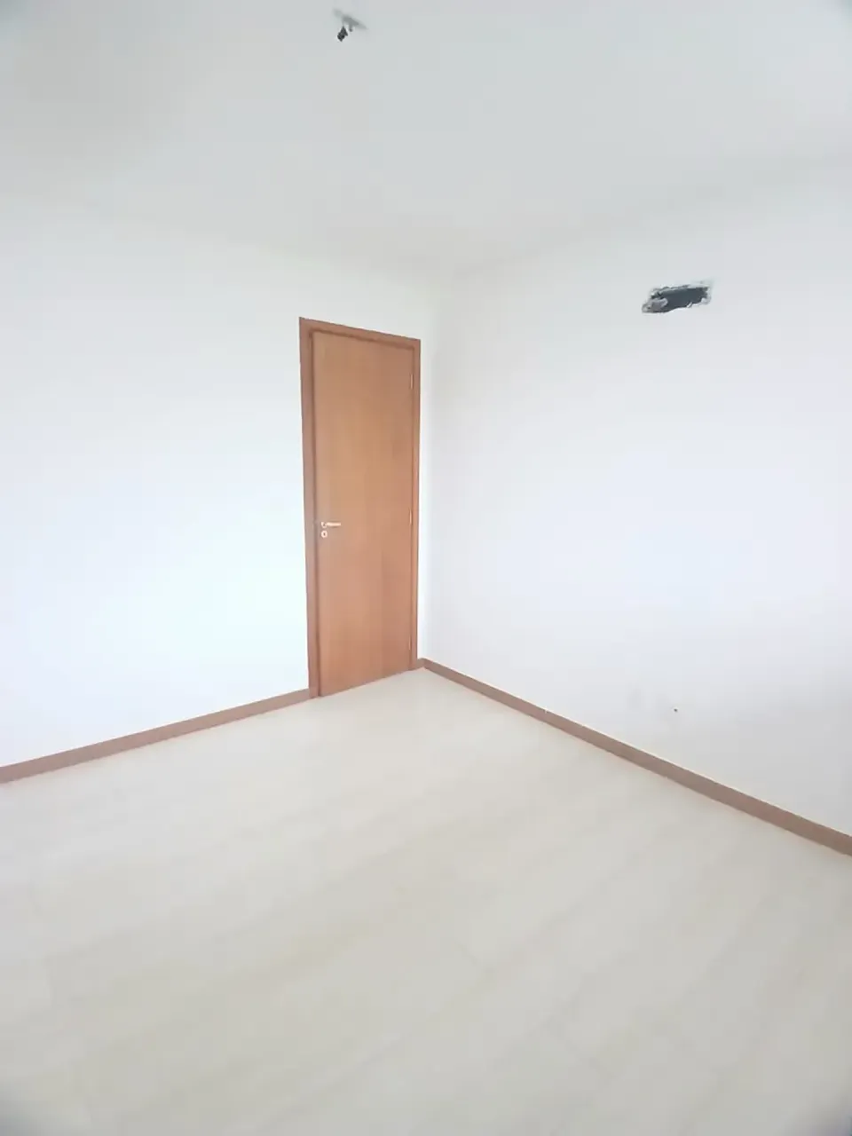 3-bedroom apartment with 3 bathrooms and 2 parking spots — photo 4