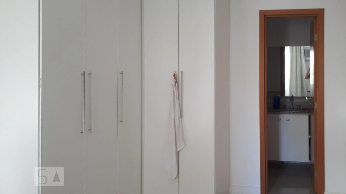 2-bedroom apartment with a washing machine — photo 6
