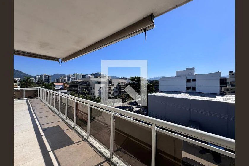 Furnished 3-bedroom apartment with 235 m² and 2 parking — photo 43