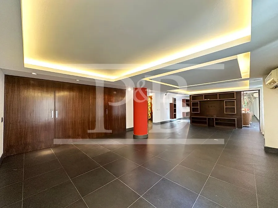 Penthouse with 4 bedrooms and 539 m² with floor-to-ceiling windows — photo 18