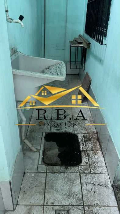 House with 1 bedroom and 2 bathrooms and tiled floors — photo 7