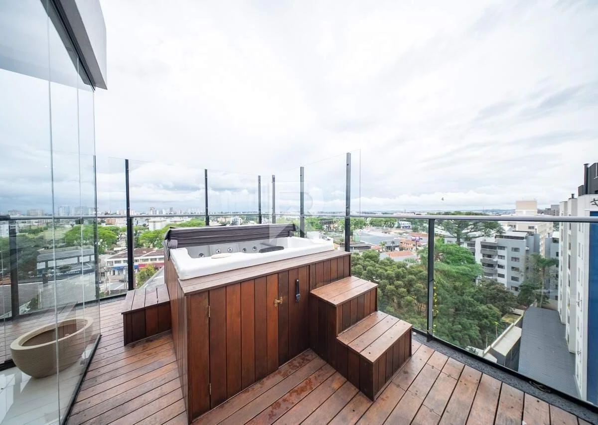 Furnished apartment, 150 m², with a glass-enclosed balcony — photo 47