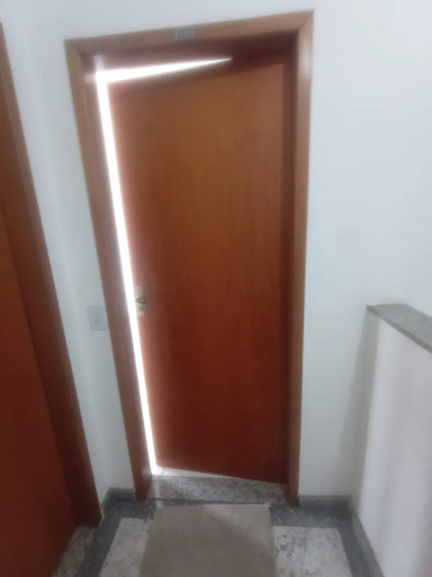 Apartamento sem mobília com 2 quartos e varanda — photo 21