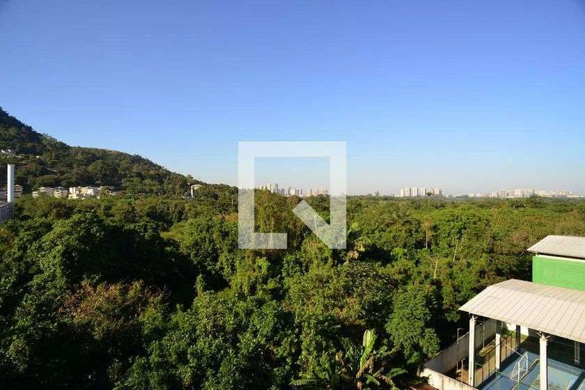 70 m² apartment with a balcony and 2 bedrooms — photo 7