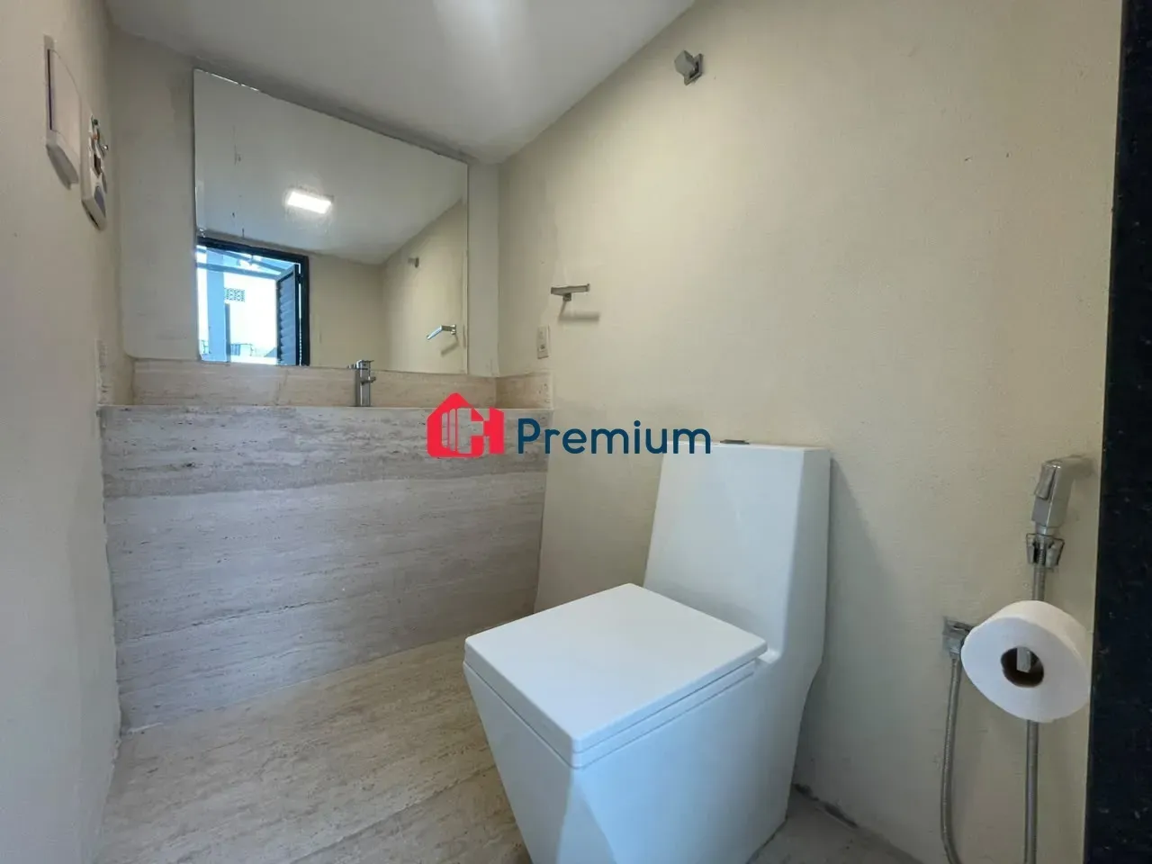Furnished house with 3 bedrooms and open-plan kitchen — photo 2